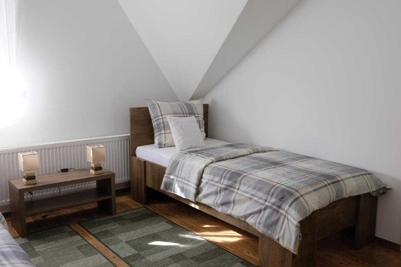Apartman Sveti Rok 波热加 外观 照片